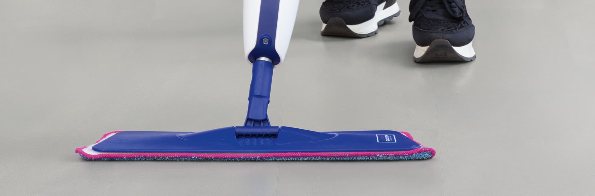 Quick-Step vinyl cleaning and maintenance tools
